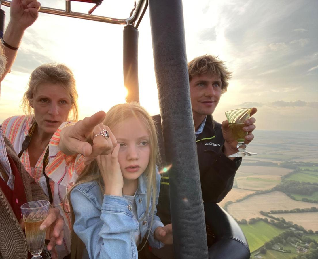 ホテル Hartridge Springs ホニートン エクステリア 写真